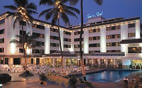 Sun-N-Sand Mumbai Juhu Beach